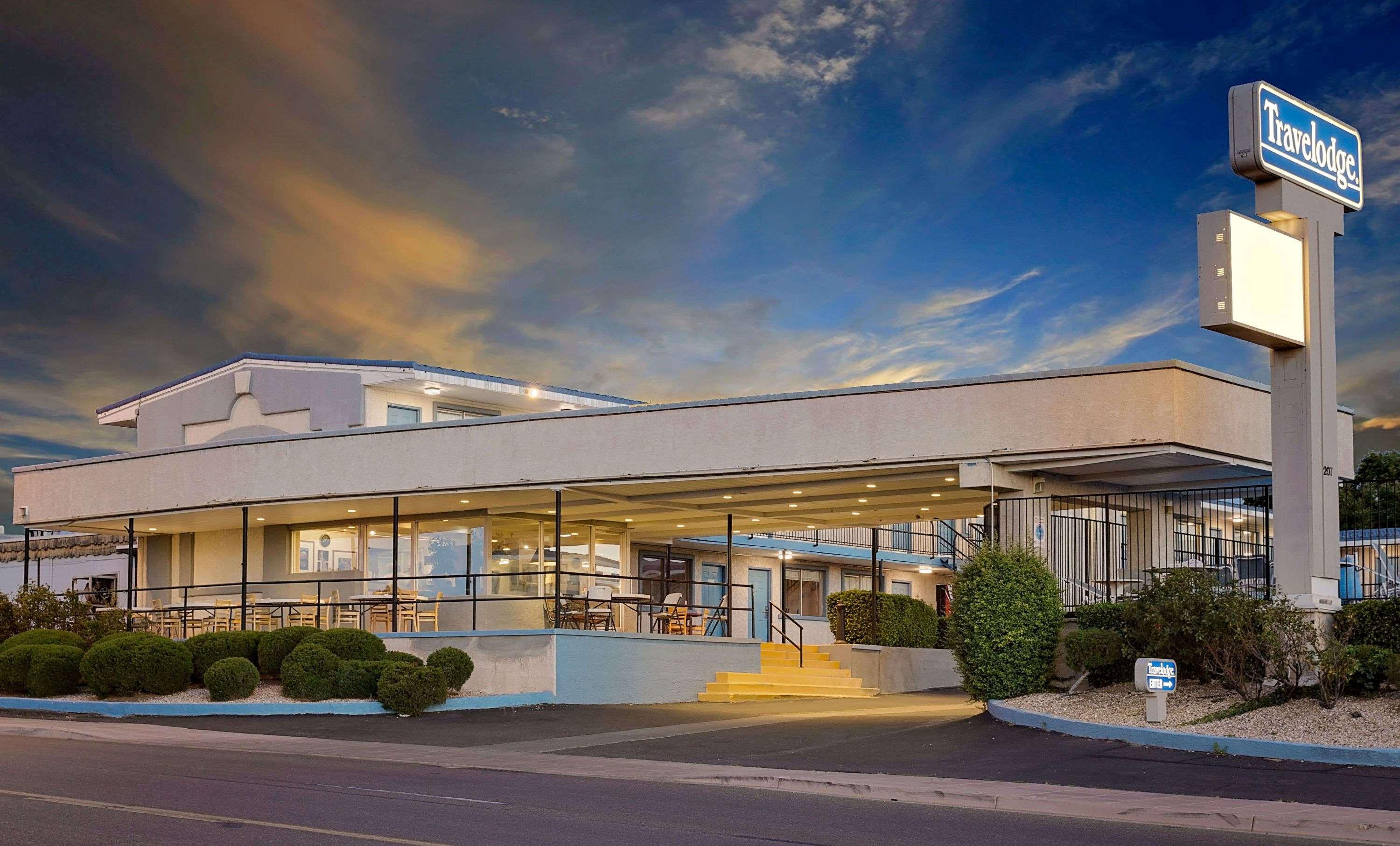 Travelodge By Wyndham Page, View Of Lake Powell Exterior photo