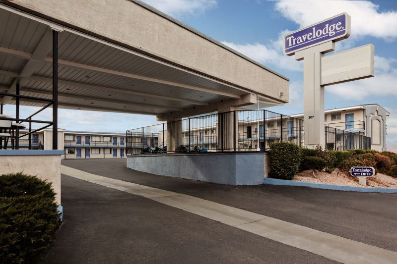 Travelodge By Wyndham Page, View Of Lake Powell Exterior photo